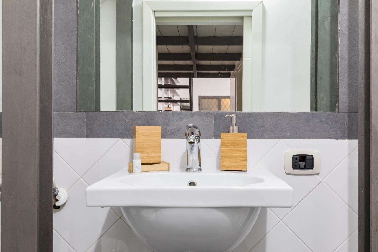 Trevi Fountain Modern Loft Apartment Рим Екстер'єр фото
